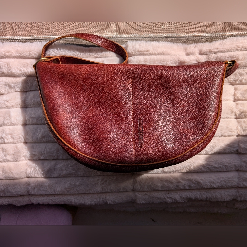 Nutmeg Koala Sling Bag (LARGE) - Portland Leather